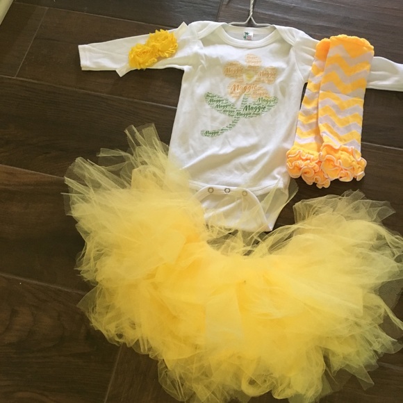 “Maggie” 4 pc Outfit NWOT - Picture 7 of 7